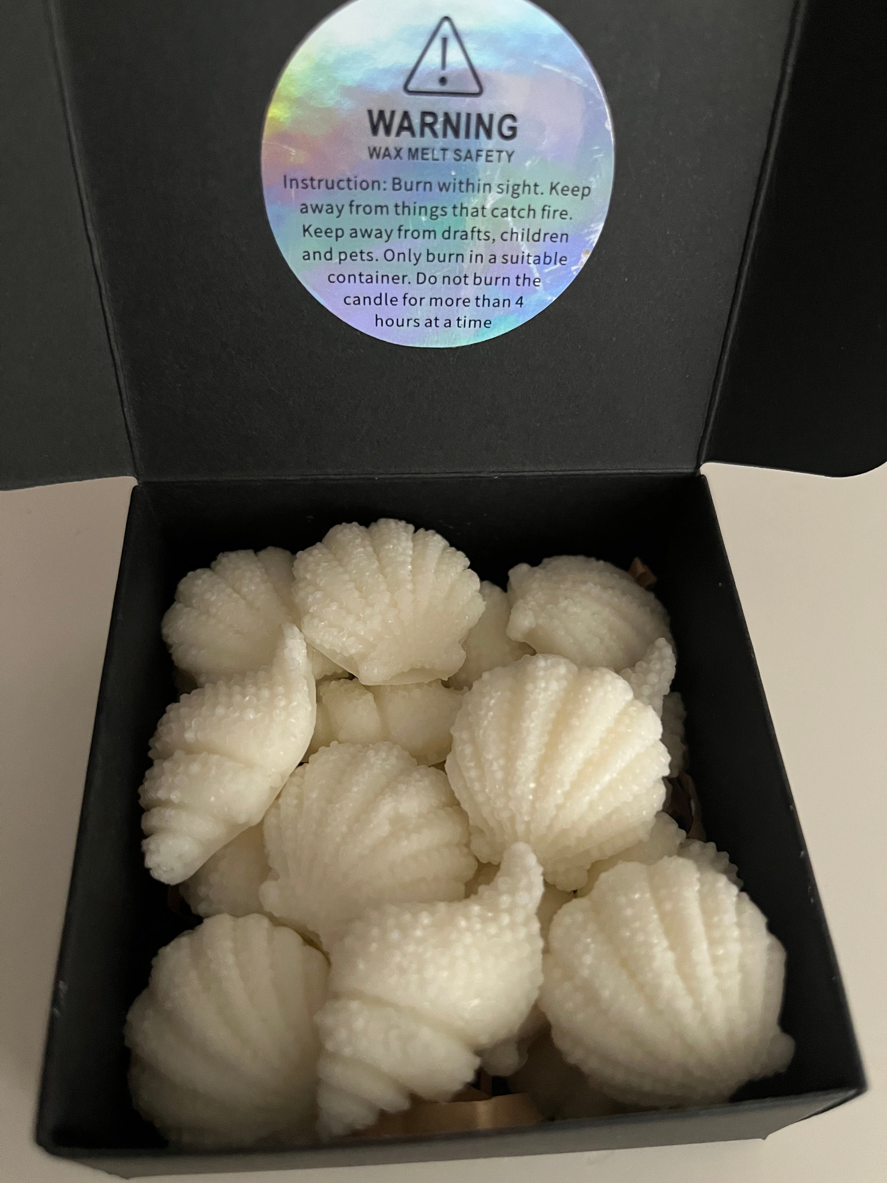 ‘She Sells Sea Shells’ 2oz Pack Of Highly Scented Vegan Friendly Shell Shaped Golden Soy Mini Wax Melts
