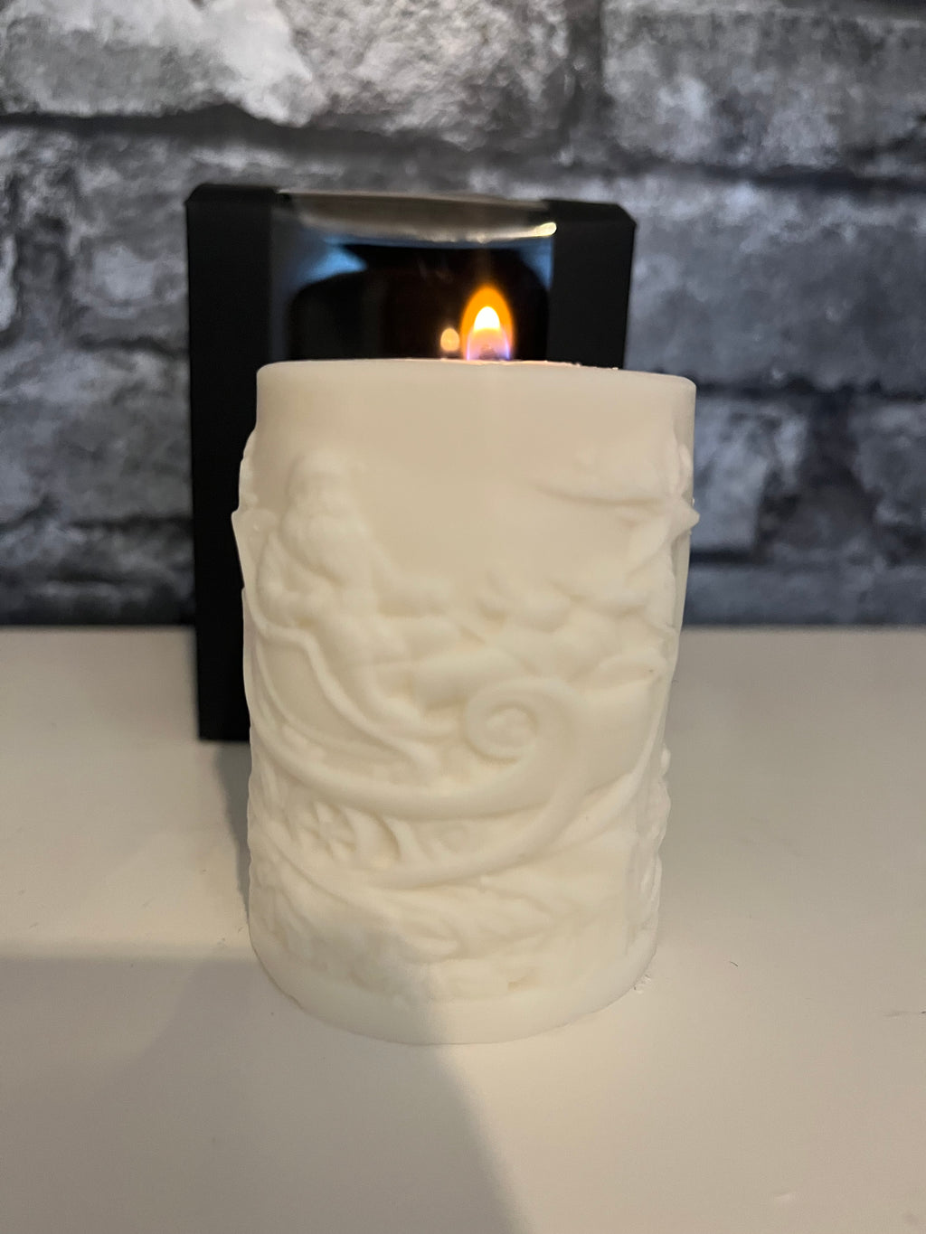 ‘Sleigh with Santa’ Christmas Scented Candle