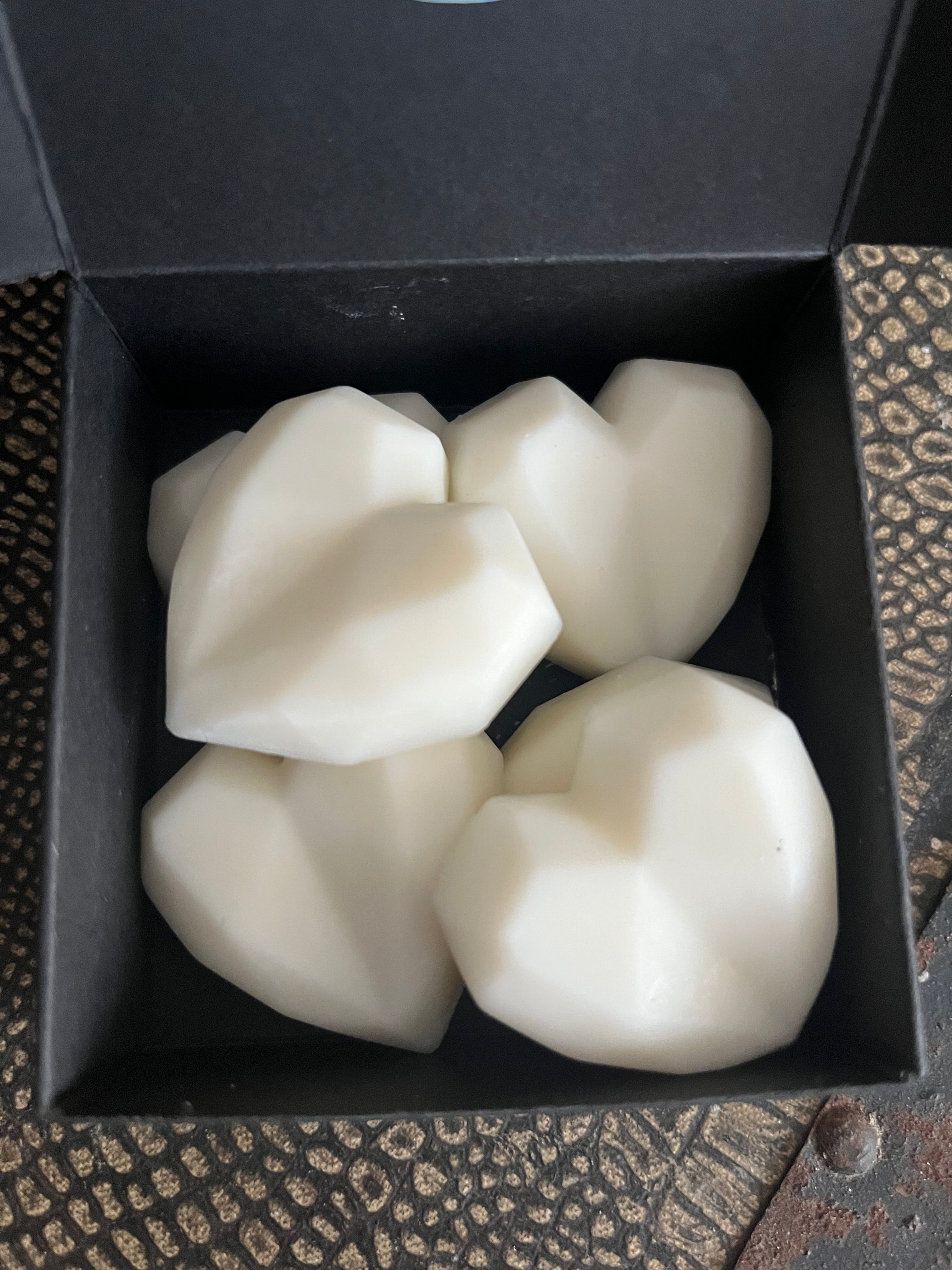 2oz Pack Of ‘Heart Like A Diamond’ Scented Soy Wax Melts
