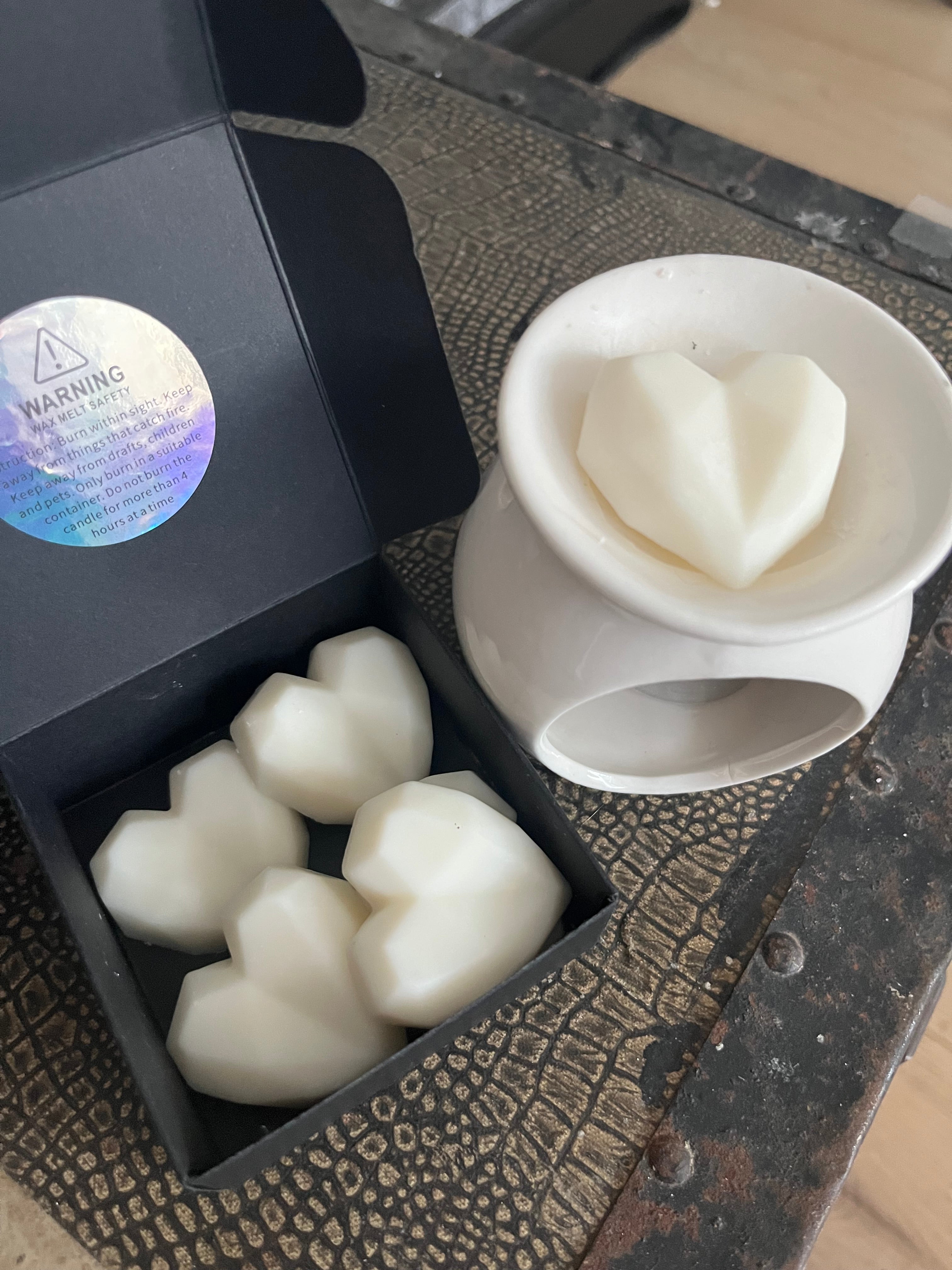 2oz Pack Of ‘Heart Like A Diamond’ Scented Soy Wax Melts