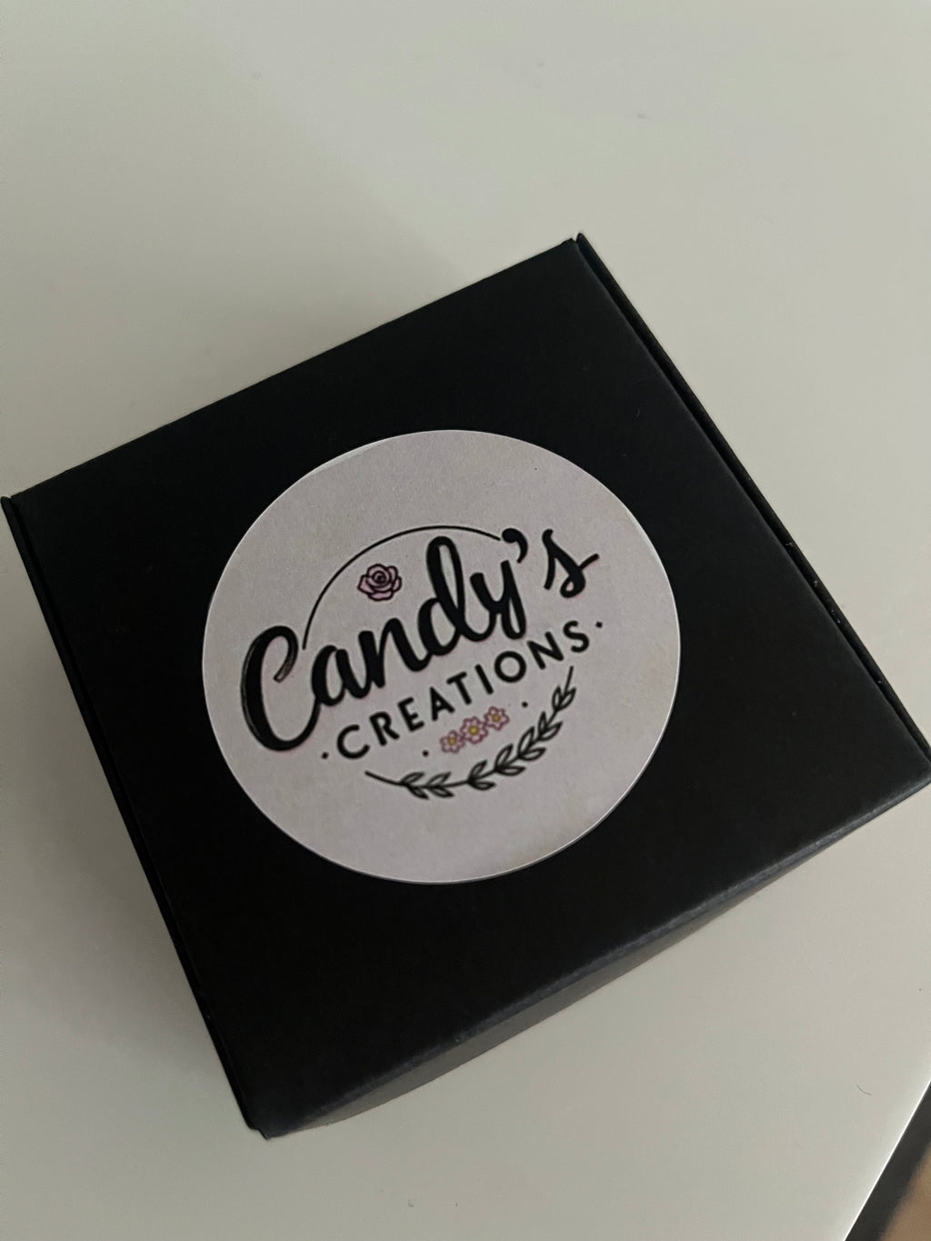 ‘She Sells Sea Shells’ 2oz Pack Of Highly Scented Vegan Friendly Shell Shaped Golden Soy Mini Wax Melts